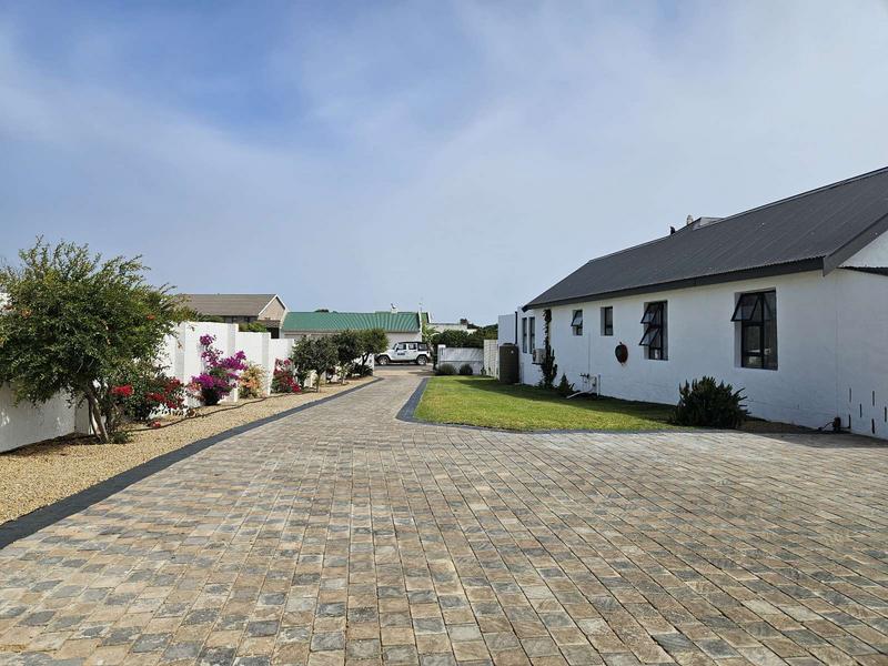 4 Bedroom Property for Sale in Duyker Eiland Western Cape